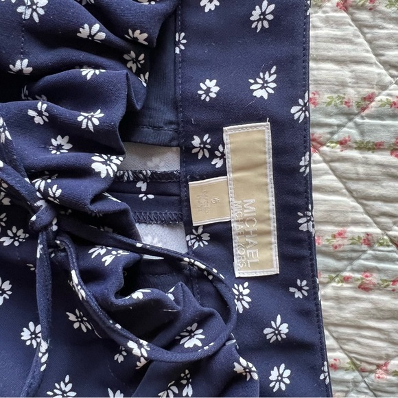 MICHAEL Michael Kors High Waist Shorts Size 6 Blue White Floral Print - Picture 11 of 11
